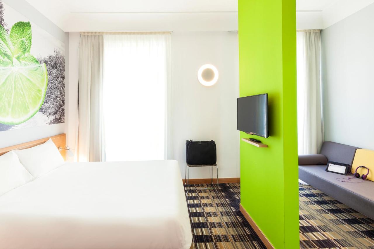 Ibis Styles Napoli Garibaldi Hotel Ngoại thất bức ảnh