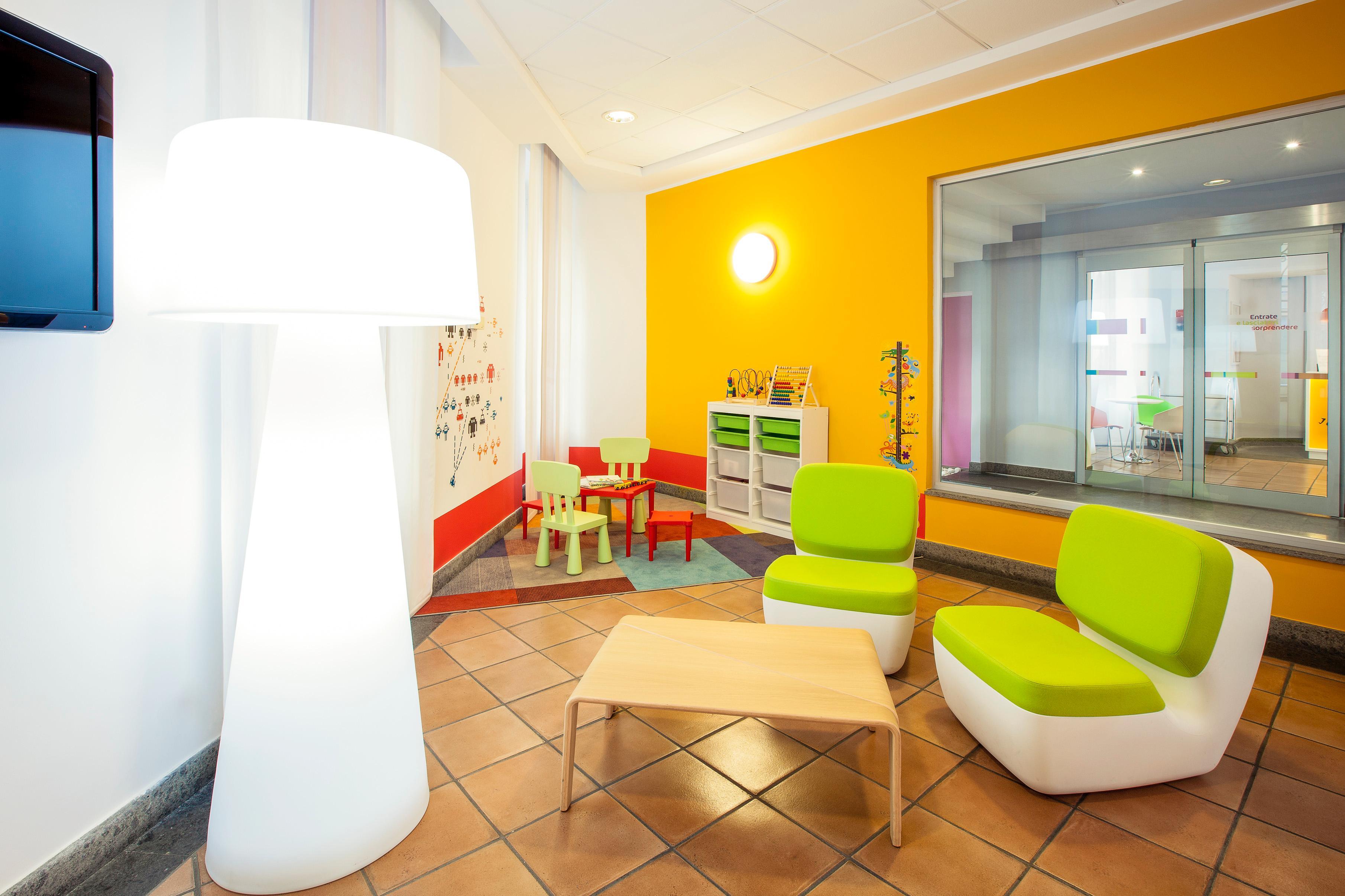 Ibis Styles Napoli Garibaldi Hotel Ngoại thất bức ảnh