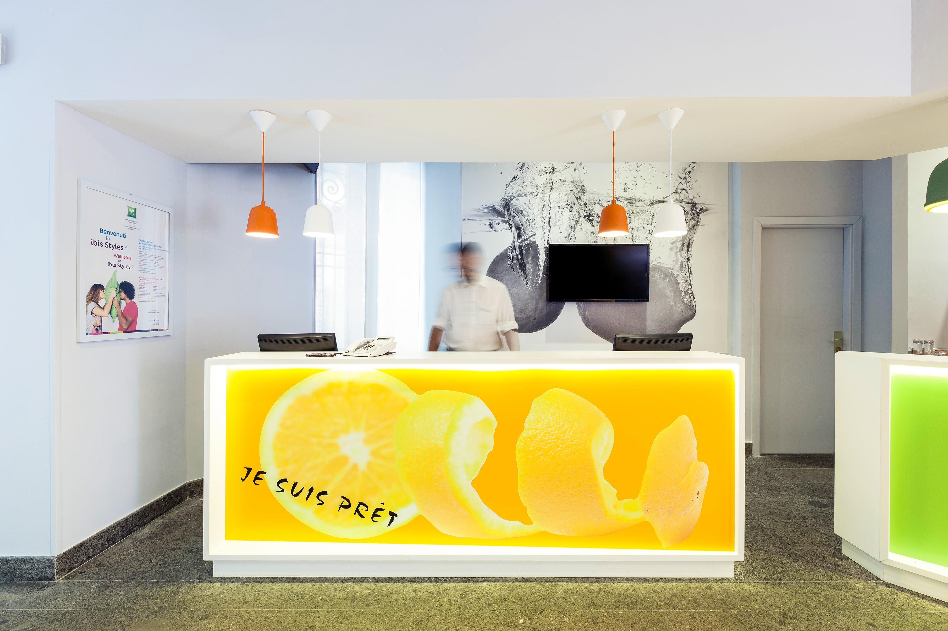 Ibis Styles Napoli Garibaldi Hotel Ngoại thất bức ảnh