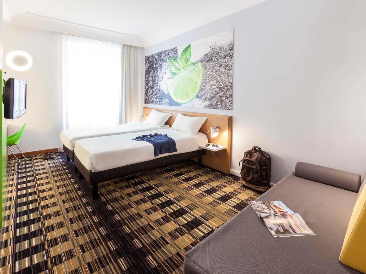 Ibis Styles Napoli Garibaldi Hotel Ngoại thất bức ảnh