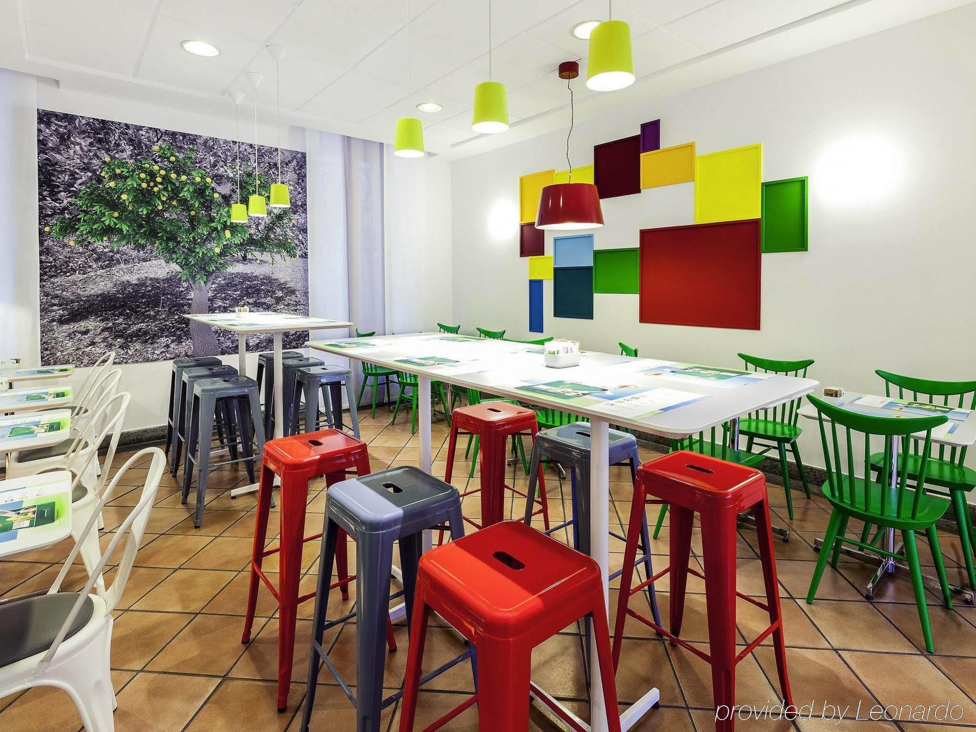Ibis Styles Napoli Garibaldi Hotel Ngoại thất bức ảnh