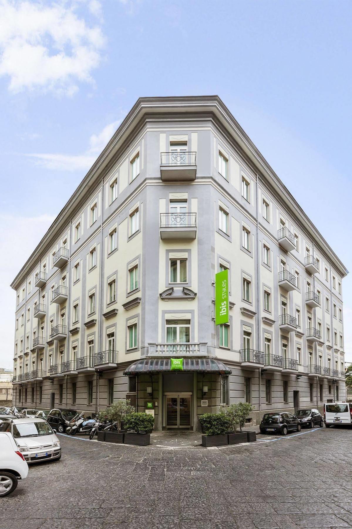 Ibis Styles Napoli Garibaldi Hotel Ngoại thất bức ảnh