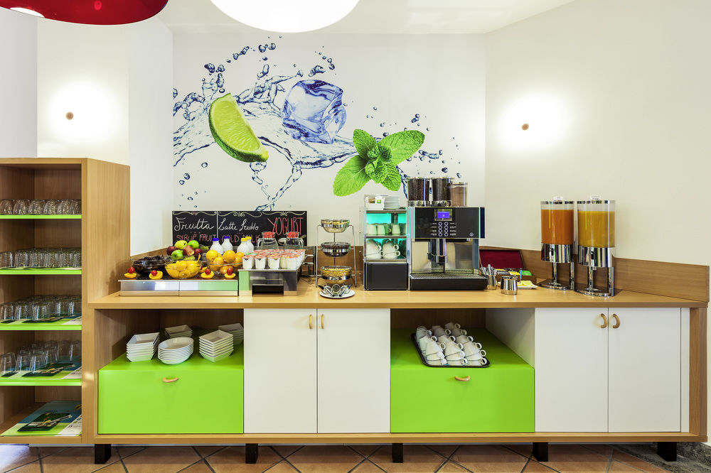 Ibis Styles Napoli Garibaldi Hotel Ngoại thất bức ảnh